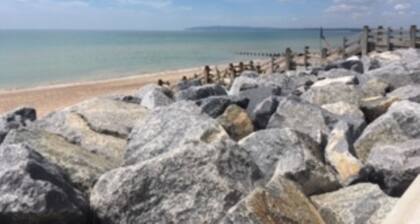 Pass the Keys | Mistral Coastal Cabin - Dungeness, sleeps 2/3