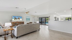 TV - Discover your Island Retreat (Marco Island)