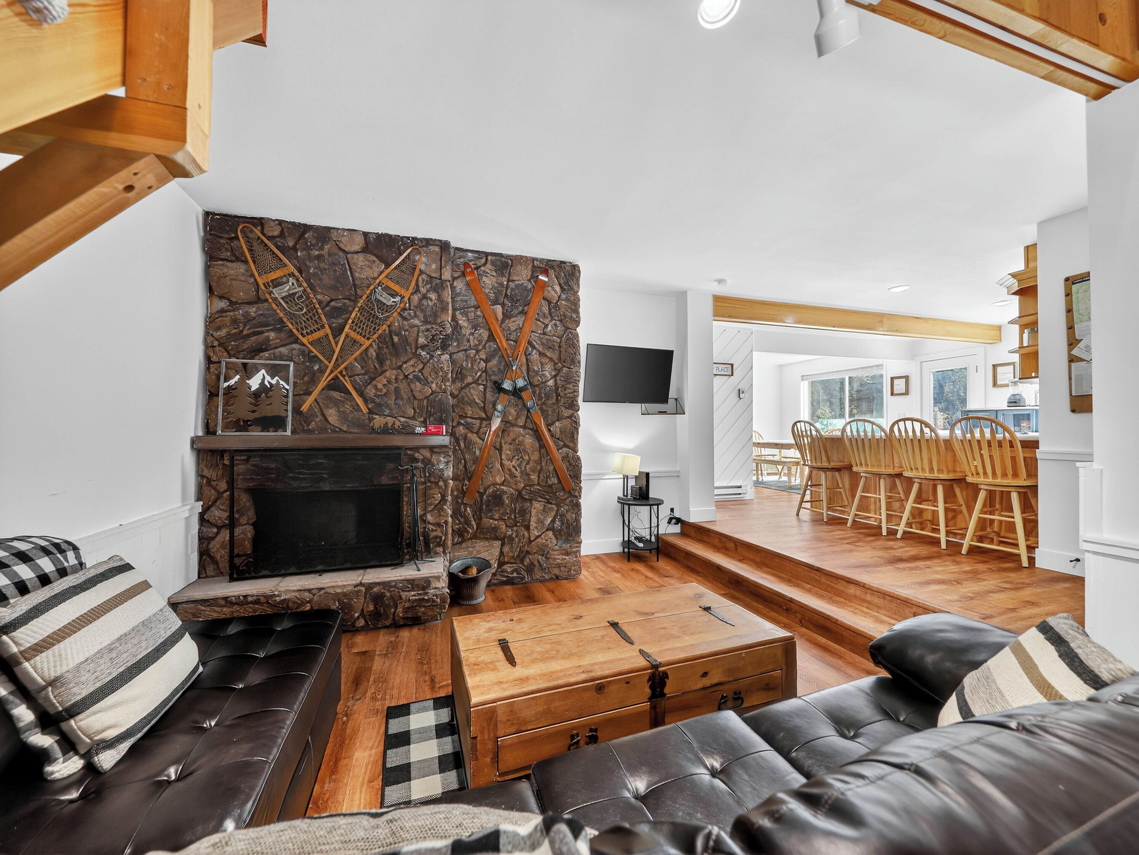 Smart TV, foosball, table tennis, books