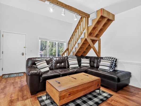 Smart TV, table football, ping pong, books