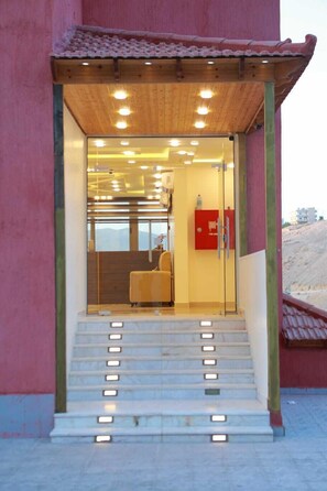 Exterior - Petra Brothers Hotel (Wadi Musa)