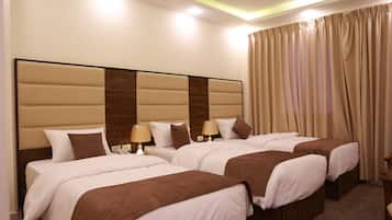 Deluxe Triple Room, Mountain View | Free WiFi