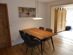 تناول الطعام