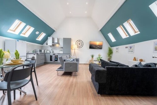 Belgrave Chapel Haven – Luxurious Converted Chapel Stay in the Heart of Darwen