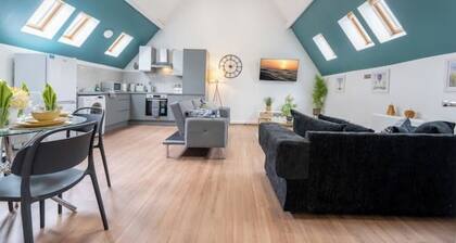 Belgrave Chapel Haven – Luxurious Converted Chapel Stay in the Heart of Darwen