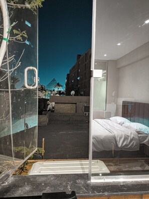 Comfort Single Room | In-room safe, individually decorated, blackout drapes, soundproofing