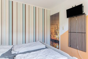 Unclassified image, 5 of 34, button - Holiday Home 219 with Lake View, Private Terrace and Wi-Fi (Zadelsdorf)