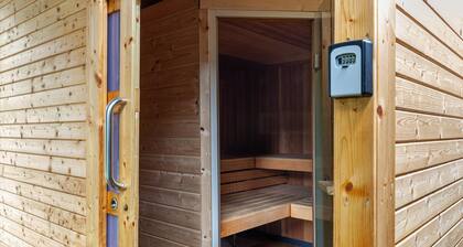 Holiday Home 'Ferienhaus 35' with Private Terrace, Shared Garden and Wi-Fi