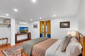 3 habitaciones, escritorio, wifi y ropa de cama 