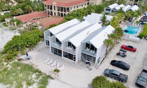 Exterior - NEW!~ Beach Front/Heated Pool! Coconuts 107 (Holmes Beach)