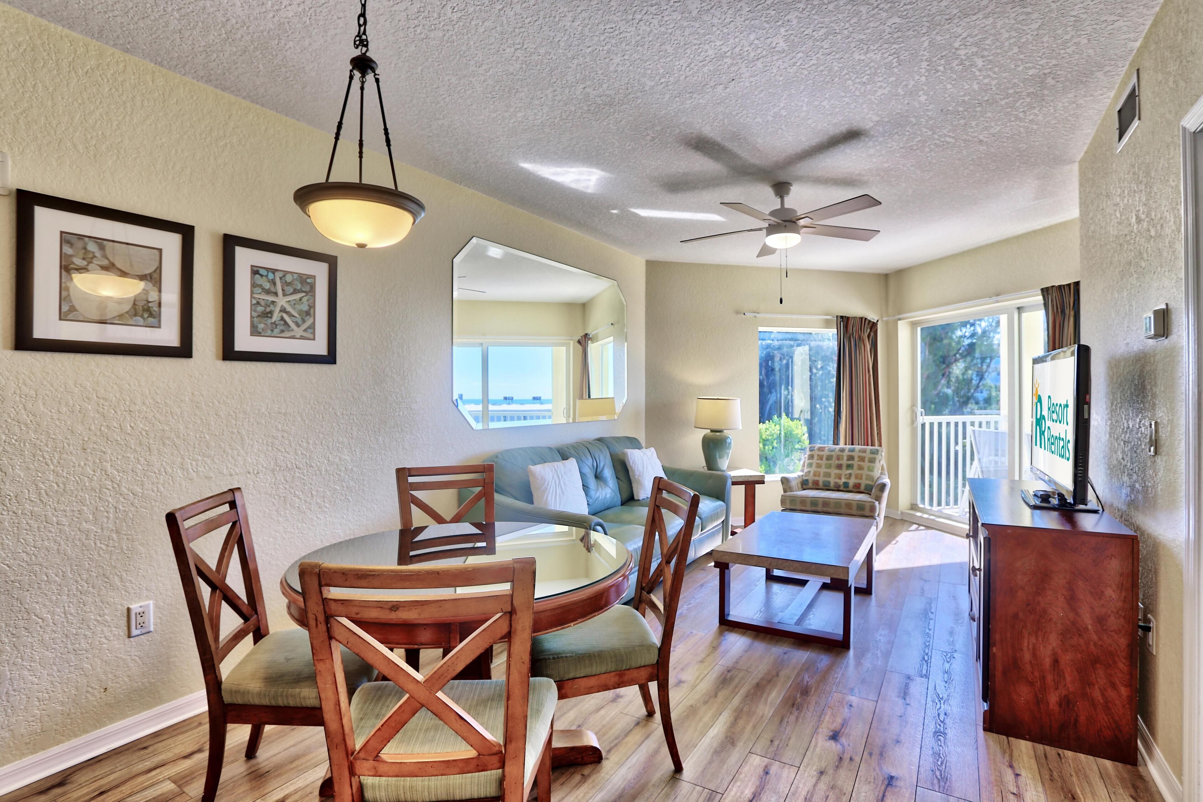 Appart'hôtel, plusieurs lits (Sunset Vistas 405S) | Coin séjour