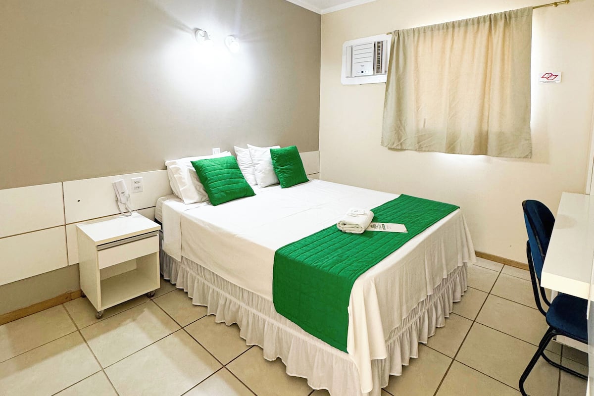 مكتب وواي فاي مجانًا