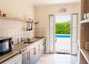 Microwave, oven, stovetop, dishwasher