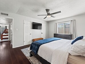 3 bedrooms, iron/ironing board, travel cot, free WiFi