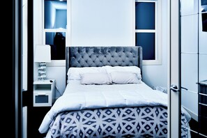 5 chambres, fer et planche à repasser, Wi-Fi, literie fournie