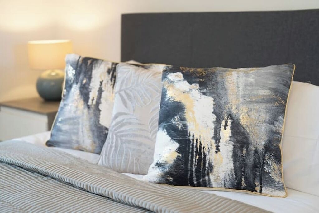 アイロン / アイロン台、WiFi、ベッドシーツ