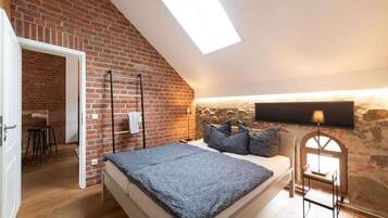 1 bedroom, iron/ironing board, travel crib, WiFi