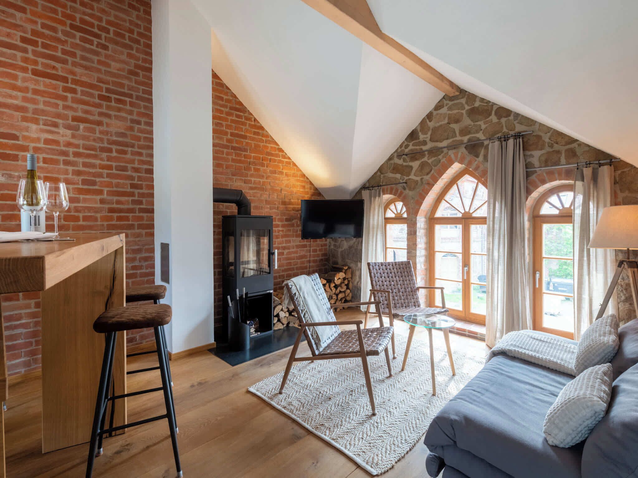 Fernseher, Kamin, Arbeitsbereiche