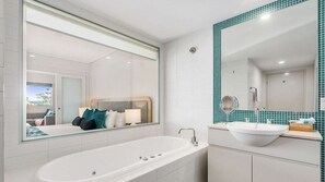 Shower, jetted bath, hair dryer