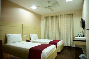 Deluxe Twin Room | Free WiFi