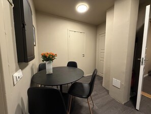 تناول الطعام