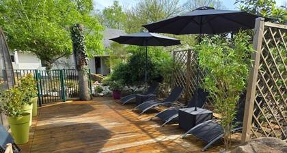 Suite S1 - Piscine & Parc , 100m Cadre Noir