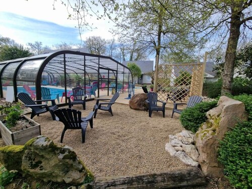 Chalet 1B - 3/4P - Pool & Park, 100m Black Frame