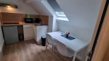 Fridge, microwave, dishwasher, toaster