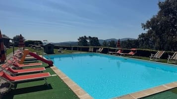 Seasonal outdoor pool