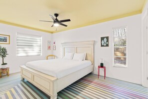 2 bedrooms, iron/ironing board, free WiFi, bed sheets - Bright Bay Hideaway (Crystal River)