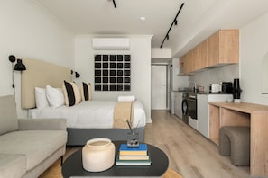 1 dormitorio, tabla de planchar con plancha, Internet y ropa de cama
