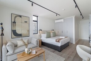 1 bedroom, in-room safe, iron/ironing board, WiFi
