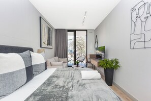 1 bedroom, in-room safe, iron/ironing board, Internet