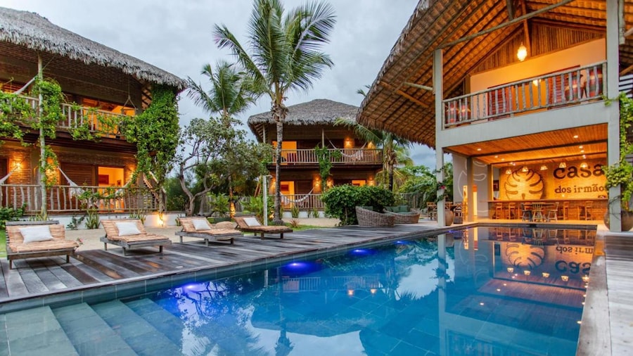 Private Complex With Swimming Pool Close to the Ocean