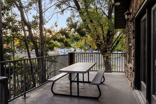 Beach Hotel- Superior Suite (Sleeps 6) | View from room