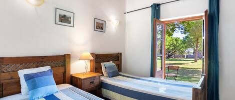 2 bedrooms, iron/ironing board, WiFi, bed sheets