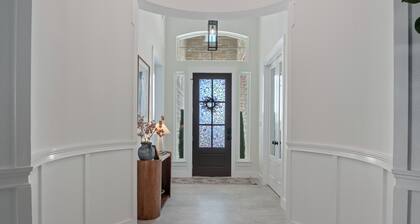 Charming 4-bedroom Retreat Near Baylor Hospital & VA Hospital