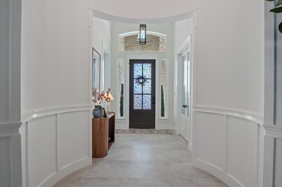 Charming 4-bedroom Retreat Near Baylor Hospital & VA Hospital