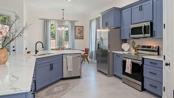 Microwave, oven, stovetop, dishwasher