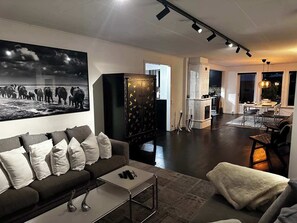 TV, fireplace, offices