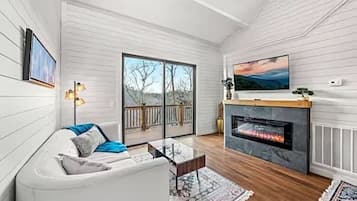 TV connectée, cheminée