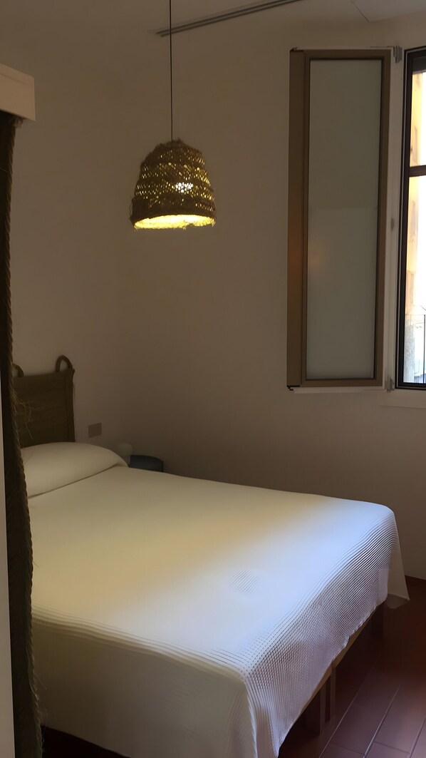 Bügeleisen/Bügelbrett, WLAN