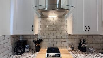 Kühlschrank, Mikrowelle, Geschirrspüler