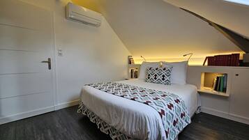 1 dormitorio, tabla de planchar con plancha, cuna de viaje y wifi gratis
