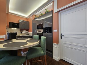 Fridge, microwave, oven, dishwasher