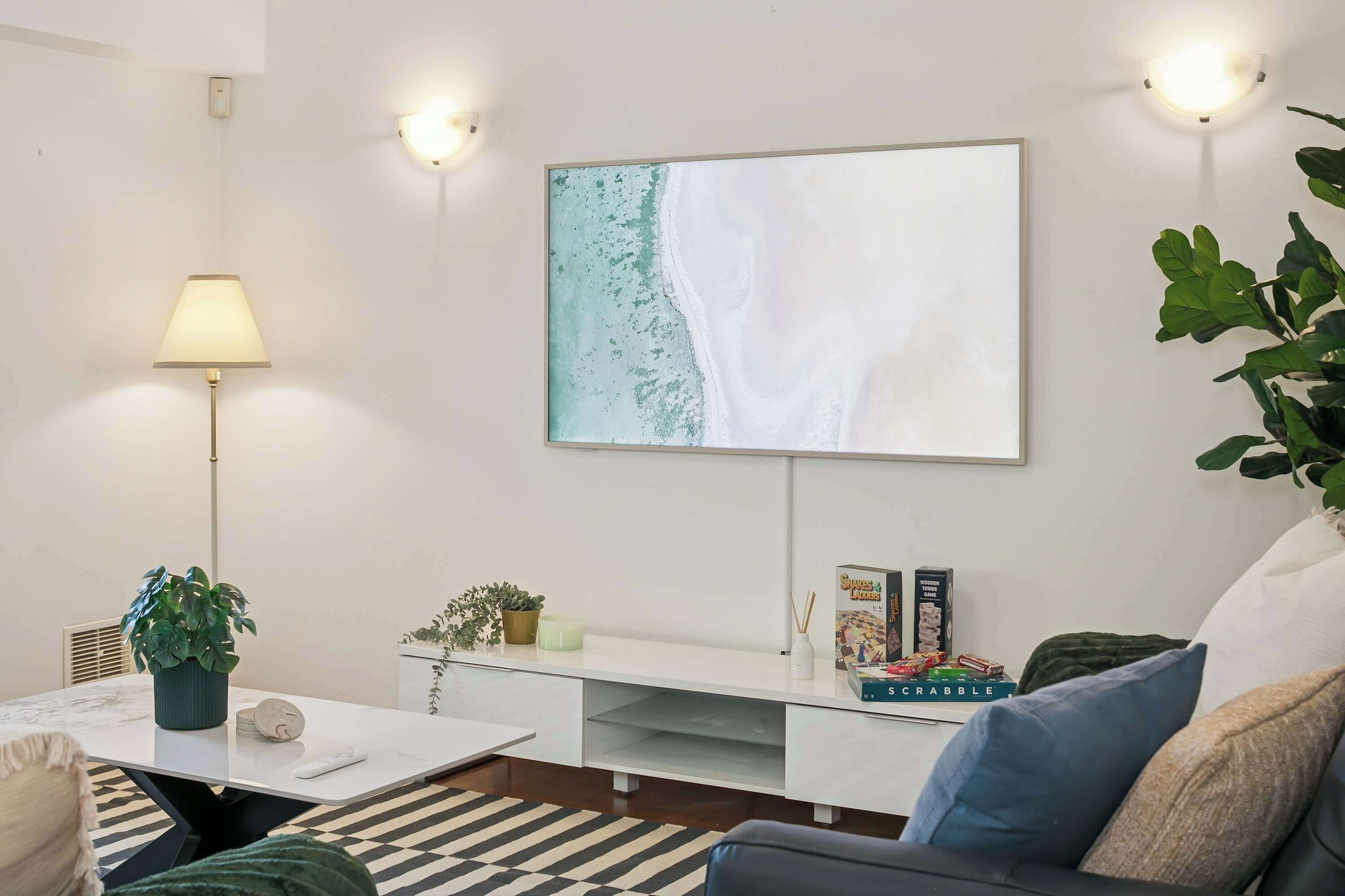 TV, offices