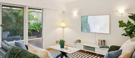 Télévision, espaces bureaux