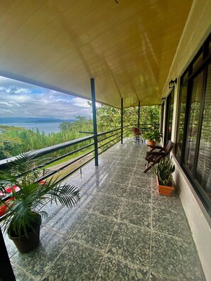 Front of property - Ferreto's House (La Fortuna)