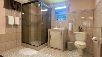 Free toiletries, towels, soap, toilet paper