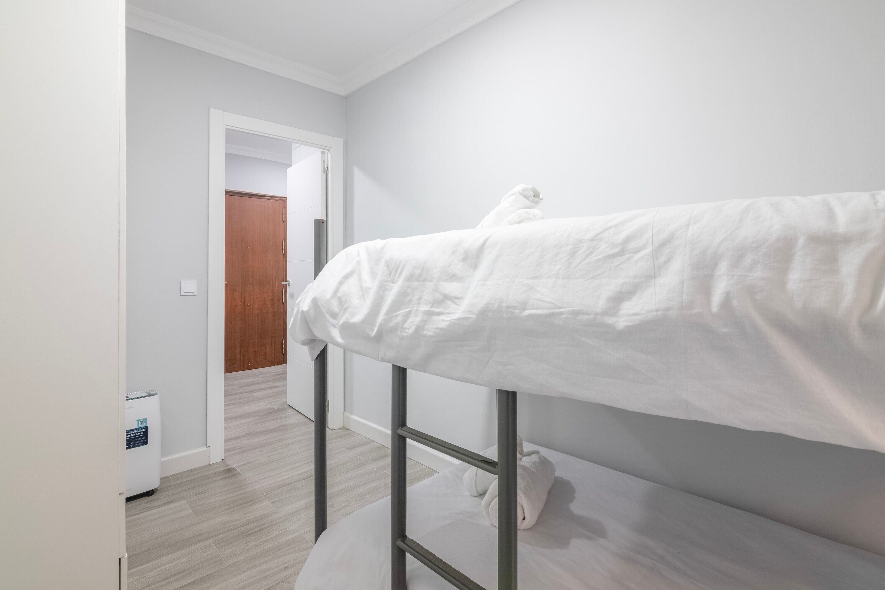 2 soverom, strykejern/-brett, wi-fi og sengetøy